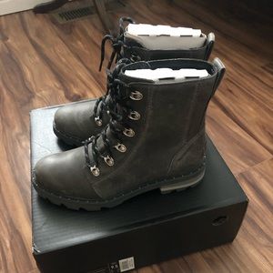 Sorel Lennox Lace